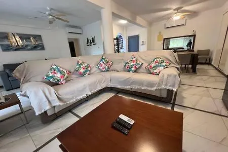 Regina Gardens - Spacious, 3 Bed, Ground Floor Unit With Large Patio * Paphos