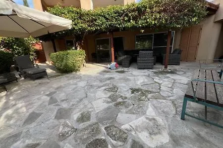 Regina Gardens - Spacious, 3 Bed, Ground Floor Unit With Large Patio Apartment Paphos
